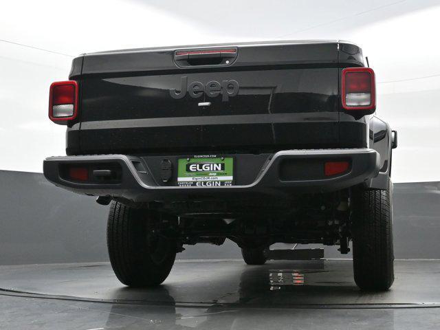 new 2025 Jeep Gladiator car, priced at $38,100