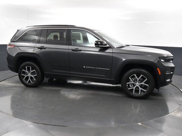 new 2024 Jeep Grand Cherokee car, priced at $42,254