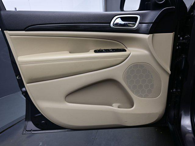 used 2021 Jeep Grand Cherokee car, priced at $23,590