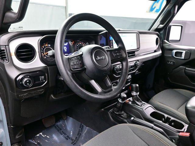 used 2025 Jeep Gladiator car, priced at $38,590