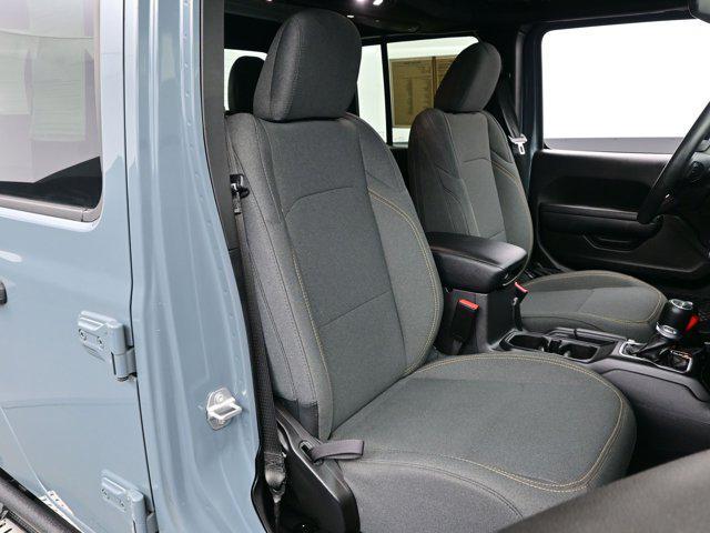 used 2025 Jeep Gladiator car, priced at $38,590