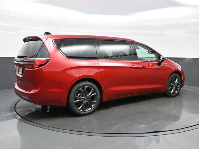 new 2026 Chrysler Pacifica car, priced at $38,800