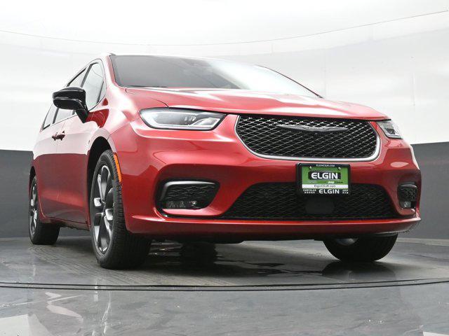 new 2026 Chrysler Pacifica car, priced at $43,605