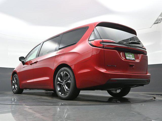 new 2026 Chrysler Pacifica car, priced at $38,800
