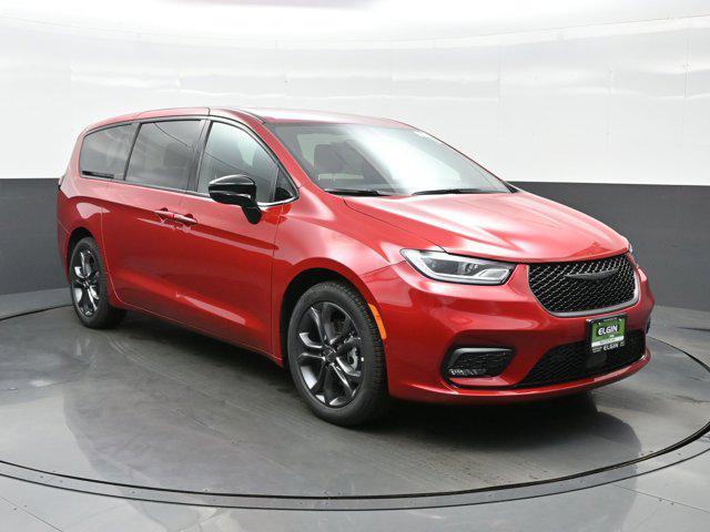 new 2026 Chrysler Pacifica car, priced at $38,800