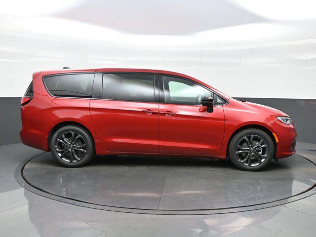new 2026 Chrysler Pacifica car, priced at $38,800