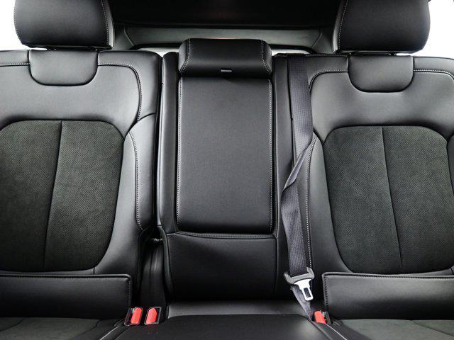 new 2025 Jeep Grand Cherokee car, priced at $40,681