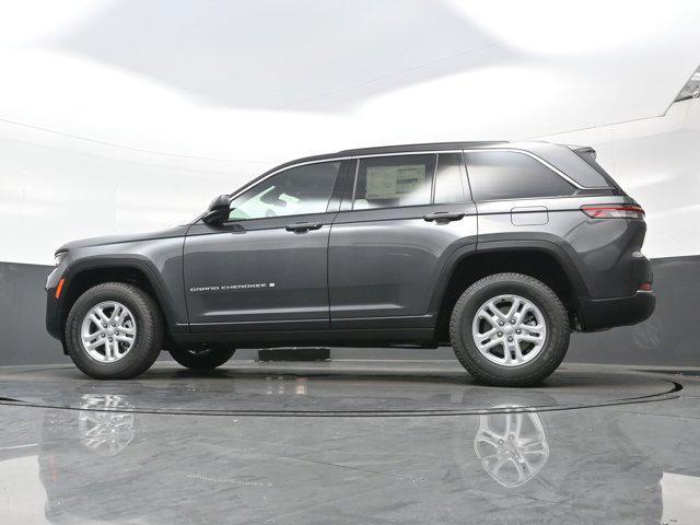 new 2025 Jeep Grand Cherokee car, priced at $33,247