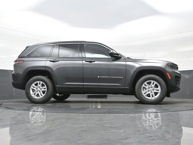 new 2025 Jeep Grand Cherokee car, priced at $33,247