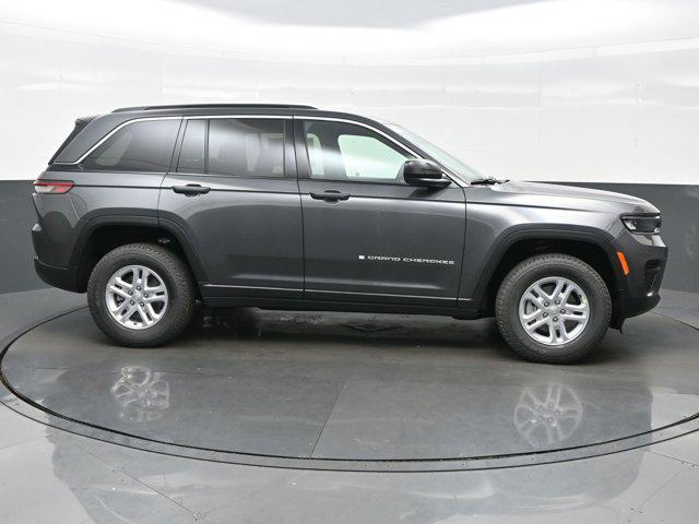 new 2025 Jeep Grand Cherokee car, priced at $34,247