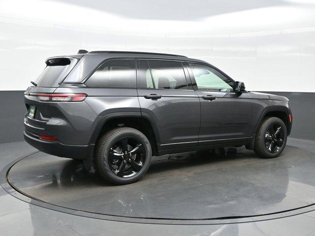 new 2025 Jeep Grand Cherokee car, priced at $44,099