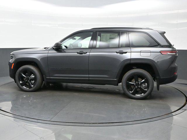 new 2025 Jeep Grand Cherokee car, priced at $45,099
