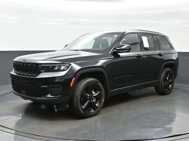 used 2023 Jeep Grand Cherokee car, priced at $33,590