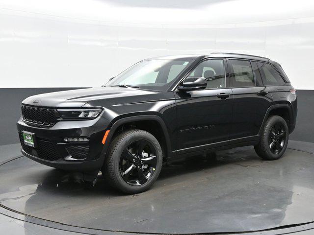 new 2025 Jeep Grand Cherokee car, priced at $45,798