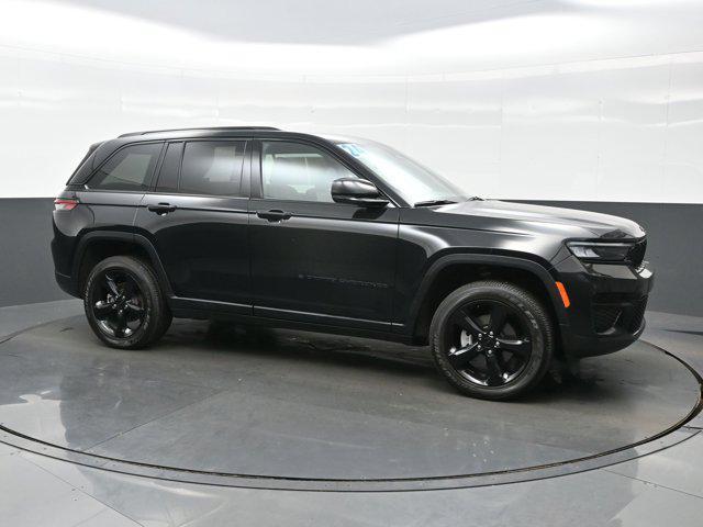 used 2024 Jeep Grand Cherokee car, priced at $33,590