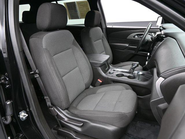 used 2023 Chevrolet Traverse car, priced at $29,990