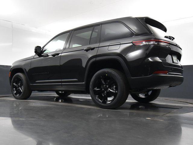 new 2024 Jeep Grand Cherokee car, priced at $42,707