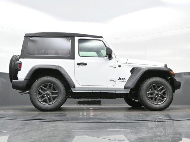 new 2025 Jeep Wrangler car, priced at $31,901