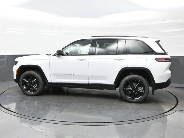 new 2025 Jeep Grand Cherokee car, priced at $49,200