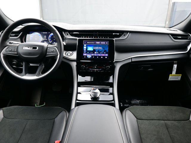 new 2025 Jeep Grand Cherokee car, priced at $49,200