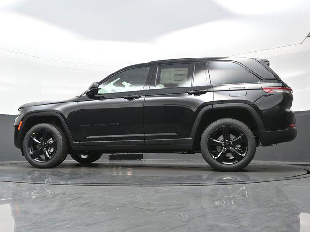new 2025 Jeep Grand Cherokee car, priced at $45,798