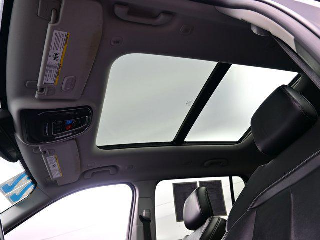 used 2022 Jeep Grand Cherokee L car, priced at $28,590