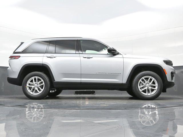 new 2025 Jeep Grand Cherokee car, priced at $36,589