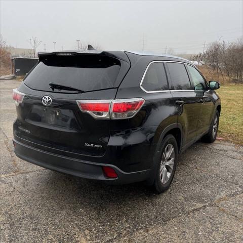 used 2015 Toyota Highlander car, priced at $17,995