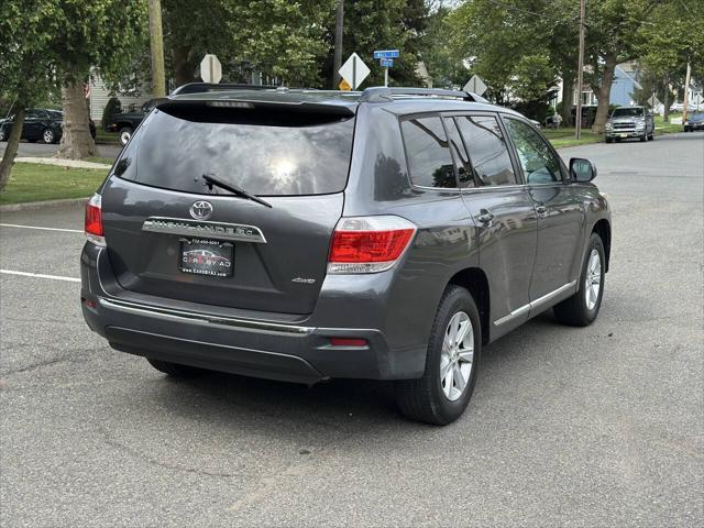 used 2011 Toyota Highlander car, priced at $8,995