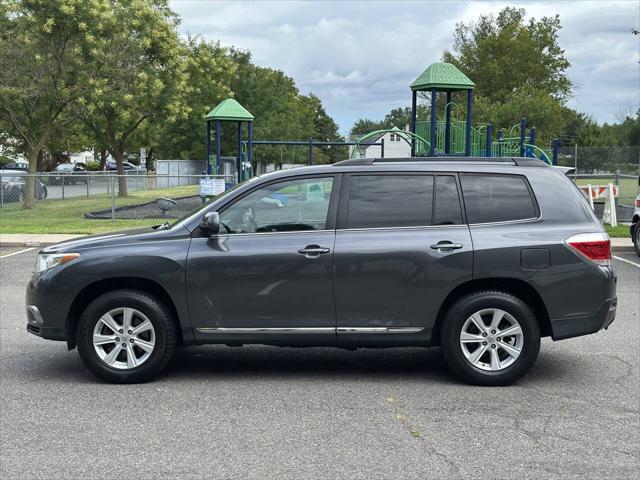 used 2011 Toyota Highlander car, priced at $8,995