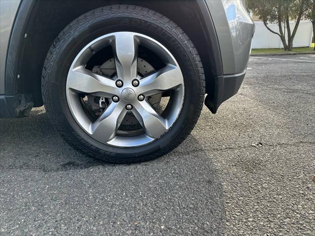 used 2013 Jeep Grand Cherokee car, priced at $9,995