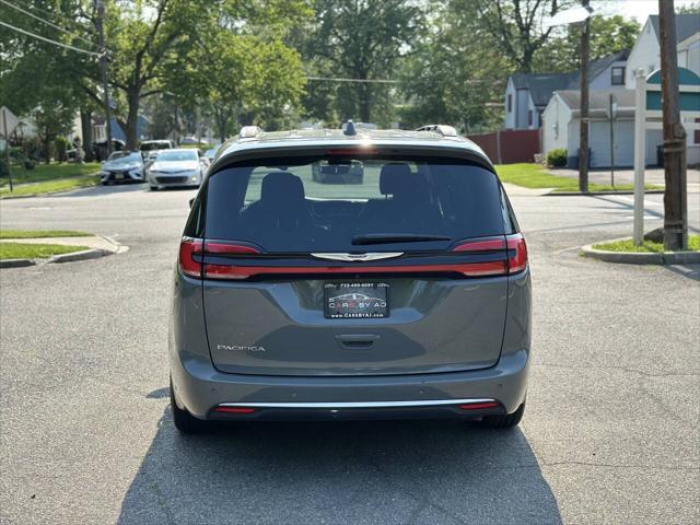 used 2021 Chrysler Pacifica car, priced at $9,995