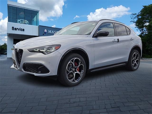 new 2025 Alfa Romeo Stelvio car