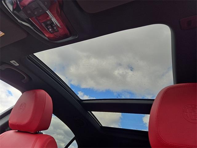 new 2025 Alfa Romeo Stelvio car