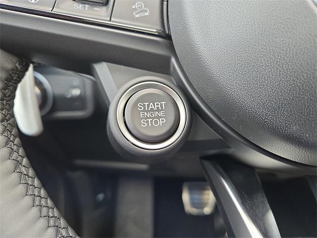 new 2025 Alfa Romeo Stelvio car