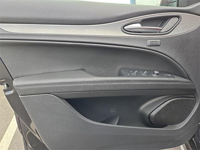 new 2025 Alfa Romeo Stelvio car