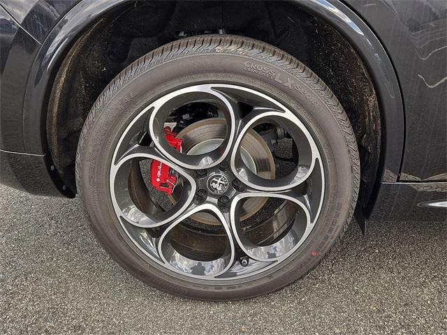 new 2025 Alfa Romeo Stelvio car