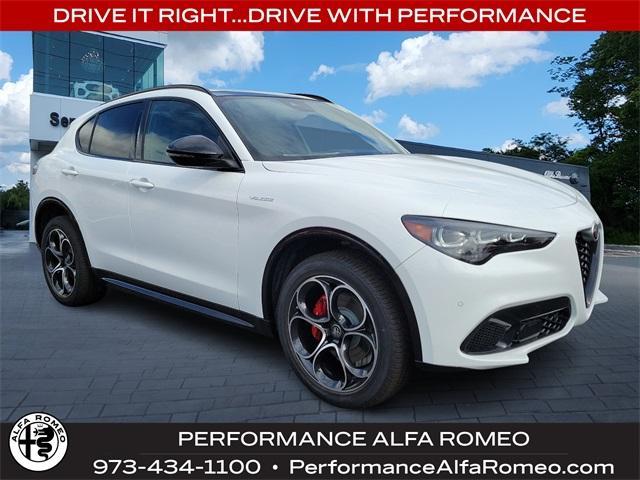 new 2024 Alfa Romeo Stelvio car