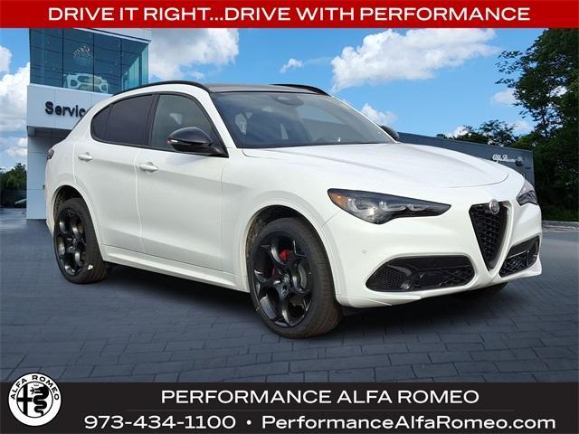 new 2025 Alfa Romeo Stelvio car