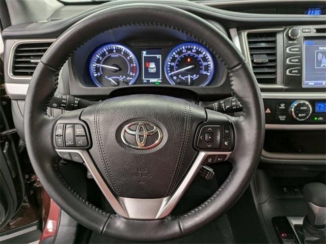 used 2018 Toyota Highlander car, priced at $27,800