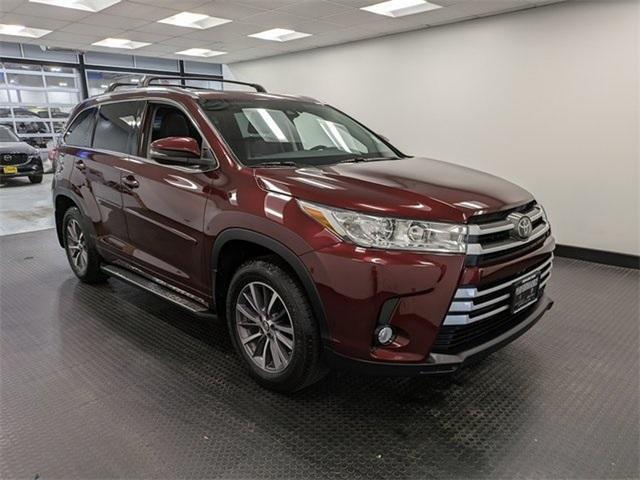 used 2018 Toyota Highlander car, priced at $27,800