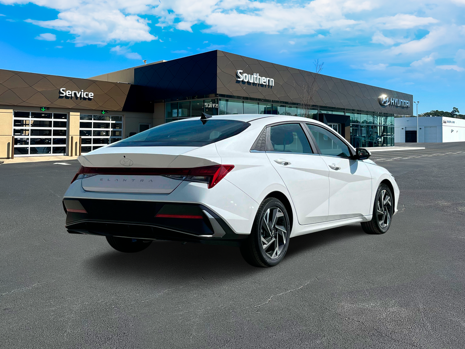 new 2024 Hyundai Elantra car, priced at $25,116