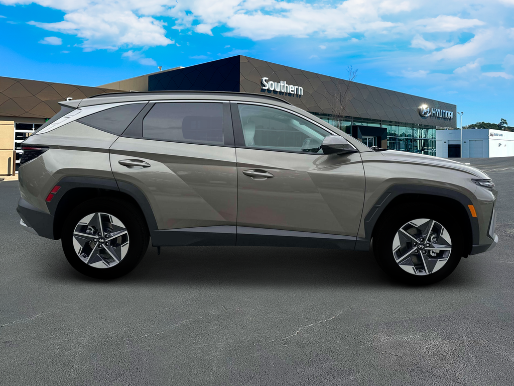 new 2025 Hyundai TUCSON Hybrid car, priced at $36,224