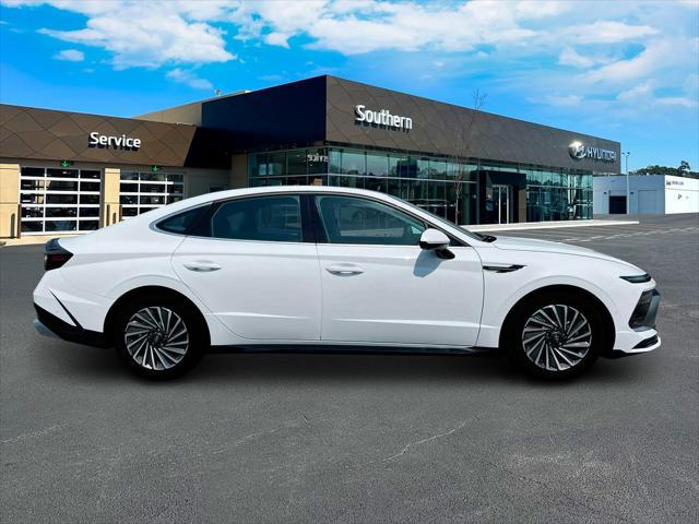 new 2025 Hyundai Sonata Hybrid car, priced at $39,186