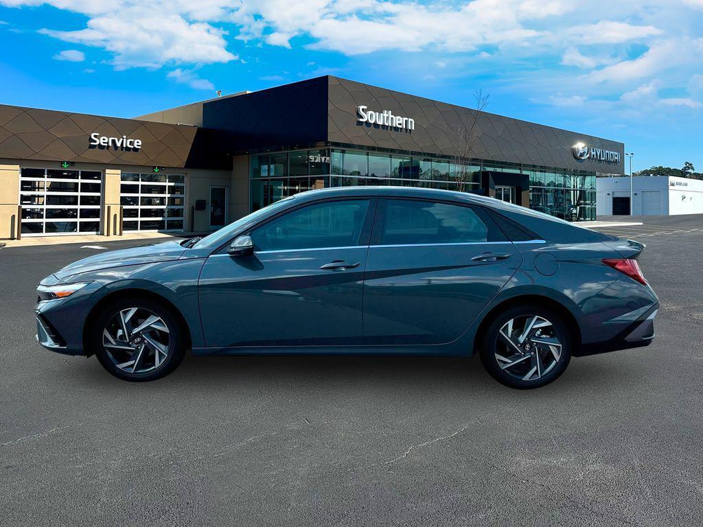 new 2025 Hyundai Elantra car, priced at $26,526