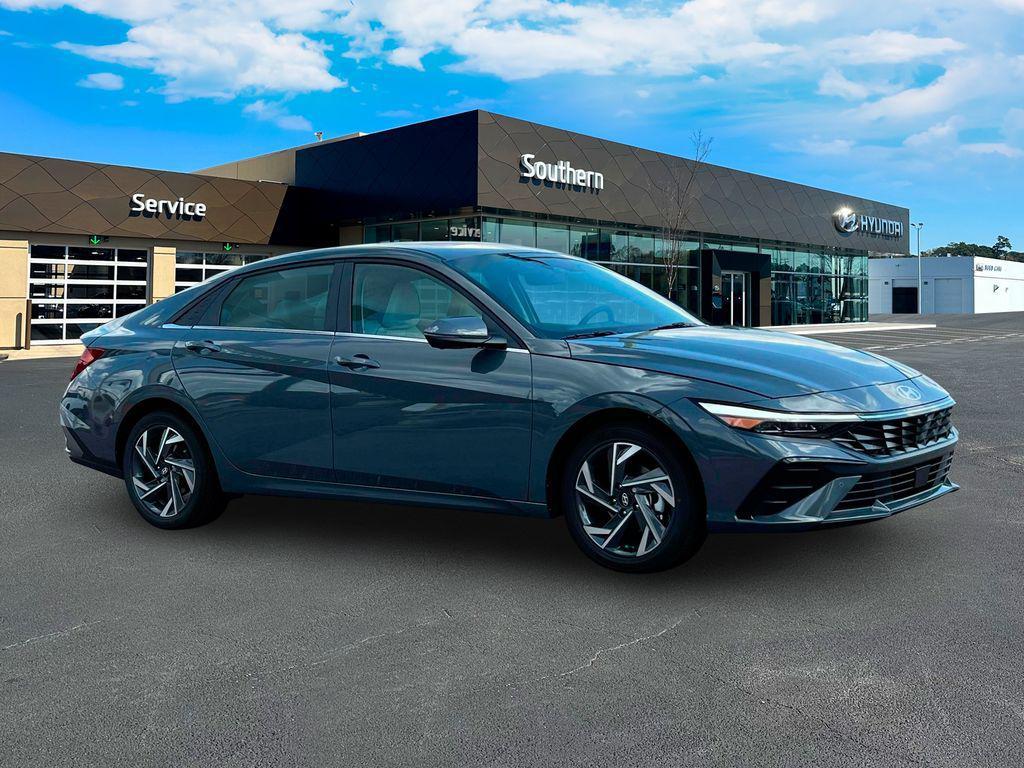new 2025 Hyundai Elantra car, priced at $26,526