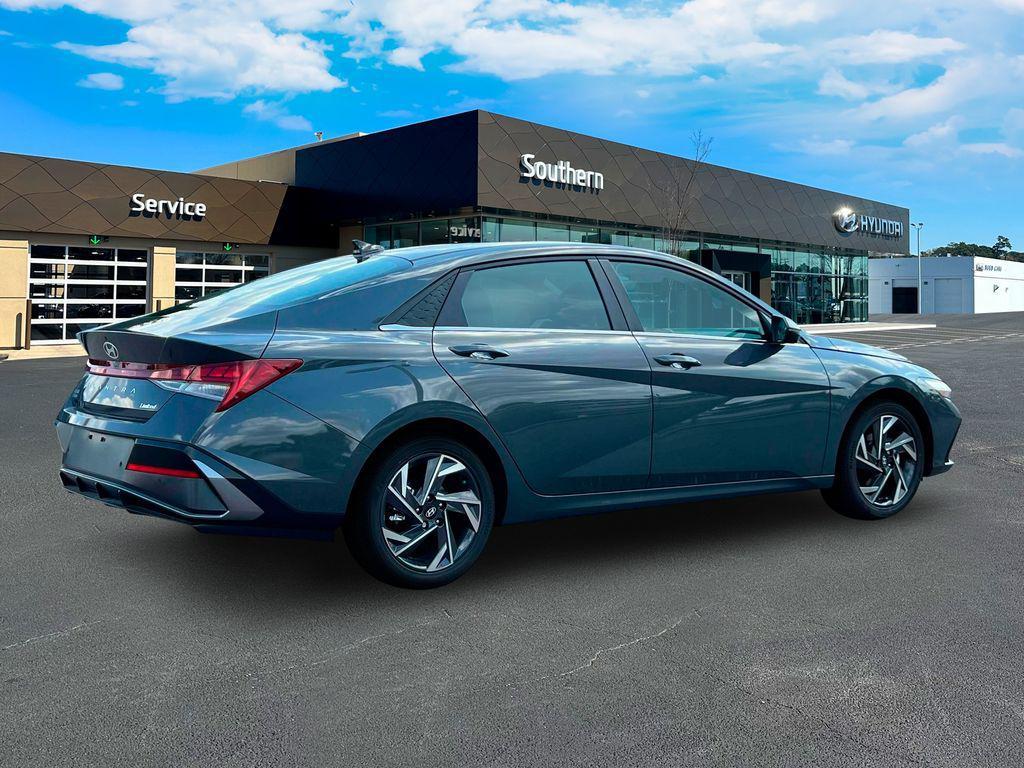new 2025 Hyundai Elantra car, priced at $26,526