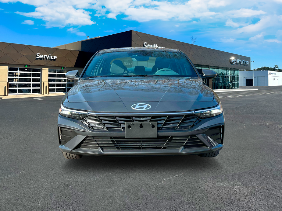 new 2024 Hyundai Elantra car, priced at $24,524