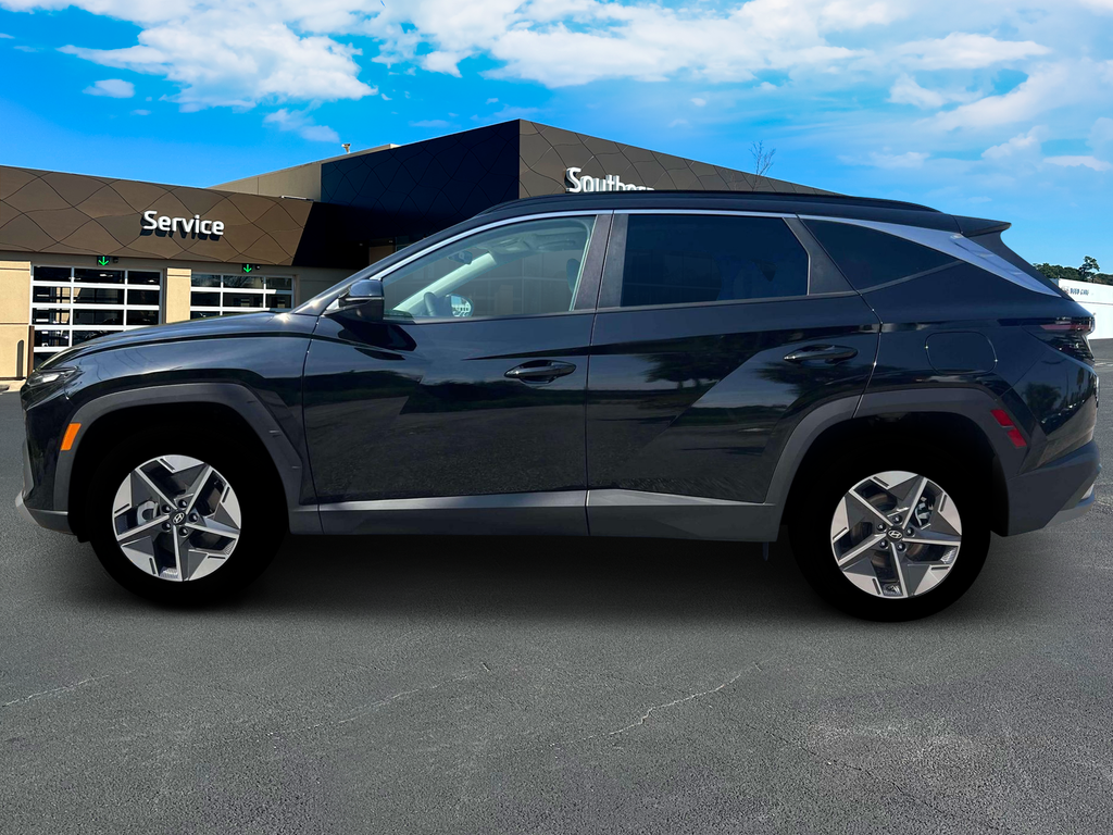 new 2025 Hyundai TUCSON Hybrid car, priced at $37,628