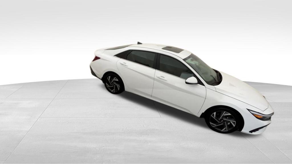 used 2025 Hyundai Elantra car, priced at $25,922